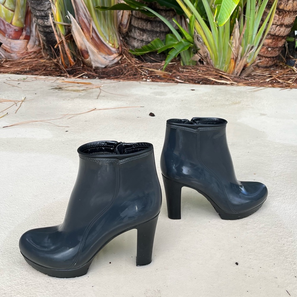 Andre Assous high heel ankle rain boots